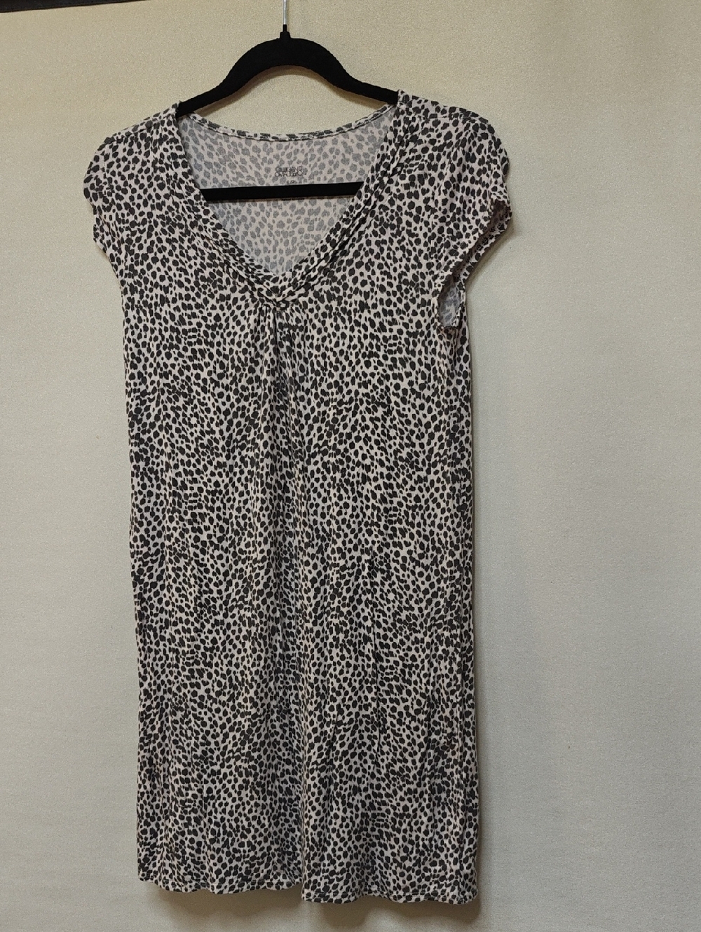 Gilligan & O'Malley Black on Pinkish Cream Leopard Print Top, S/P